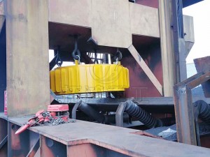 電磁圓盤(pán)除鐵器，電磁懸掛除鐵器，電磁除鐵器使用現(xiàn)場(chǎng)